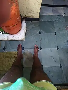 Snapshot of hotboy43339 chatting on 01-17-26, 08:08 hotboy43339 online show from 01-17-26, 08:08