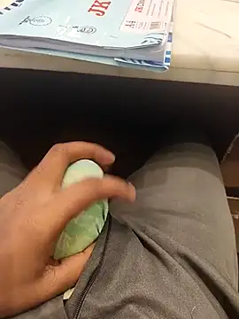 Snapshot of hotboy43339 chatting on 02-23-26, 02:42 hotboy43339 online show from 02-23-26, 02:42