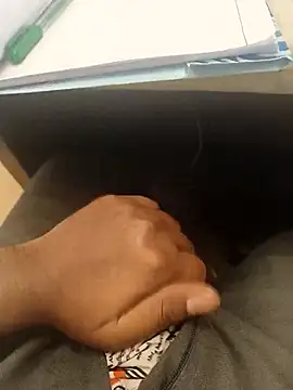 Snapshot of hotboy43339 chatting on 03-03-26, 04:18 hotboy43339 online show from 03-03-26, 04:18