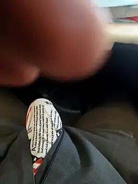 Snapshot of hotboy43339 chatting on 03-15-26, 04:18 hotboy43339 online show from 03-15-26, 04:18