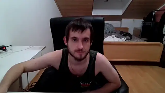 Snapshot of Bez3ybik chatting on 11-23-25, 03:17 Bez3ybik online show from 11-23-25, 03:17