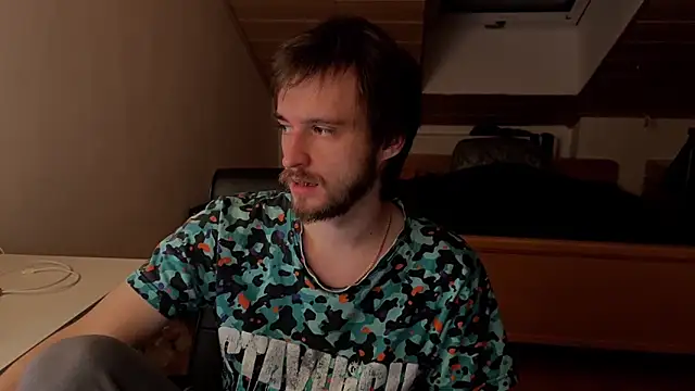 Snapshot of Bez3ybik chatting on 01-05-26, 06:55 Bez3ybik online show from 01-05-26, 06:55