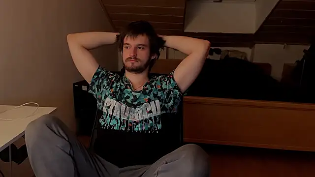 Snapshot of Bez3ybik chatting on 01-12-26, 11:21 Bez3ybik online show from 01-12-26, 11:21