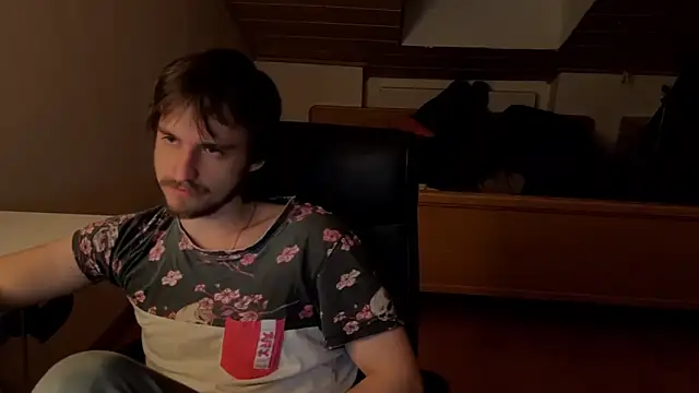 Snapshot of Bez3ybik chatting on 02-19-26, 11:01 Bez3ybik online show from 02-19-26, 11:01