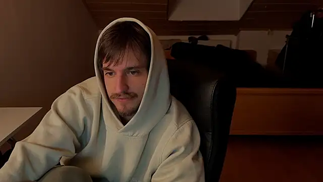 Snapshot of Bez3ybik chatting on 02-22-26, 09:35 Bez3ybik online show from 02-22-26, 09:35