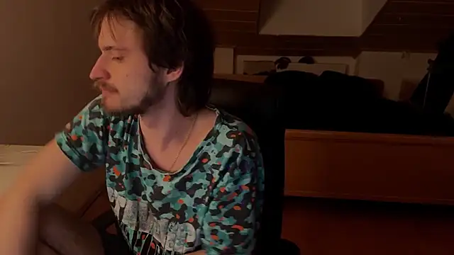 Snapshot of Bez3ybik chatting on 02-23-26, 10:40 Bez3ybik online show from 02-23-26, 10:40