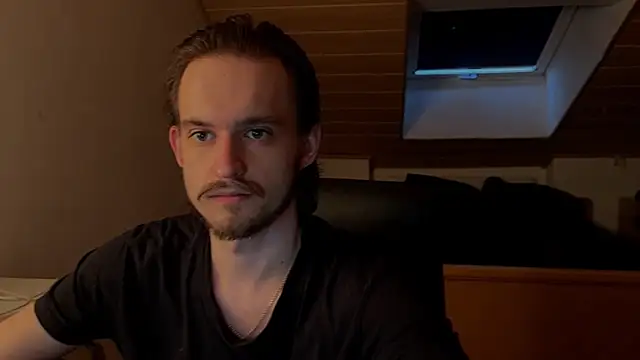 Snapshot of Bez3ybik chatting on 03-09-26, 06:06 Bez3ybik online show from 03-09-26, 06:06