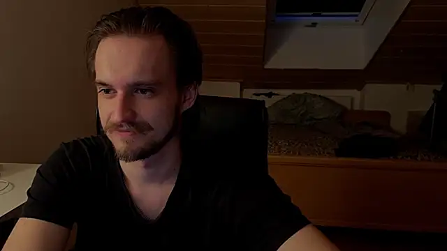 Snapshot of Bez3ybik chatting on 03-12-26, 05:41 Bez3ybik online show from 03-12-26, 05:41