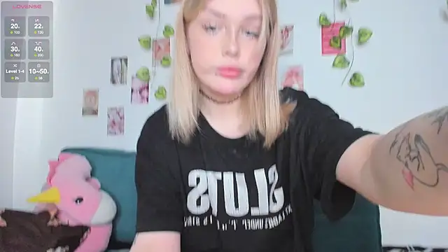 Snapshot of myrzilka chatting on 05-31-26, 01:07 myrzilka online show from 05-31-26, 01:07