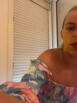 BrumeLove online show from 05-26-26, 07:37