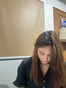 Snapshot of LanySylvia chatting on 10-17-25, 03:14 LanySylvia online show from 10-17-25, 03:14
