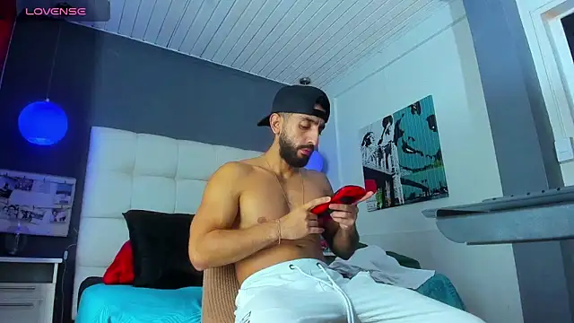 Snapshot of Yiyo10_ chatting on 02-03-26, 06:22 Yiyo10 online show from 02-03-26, 06:22