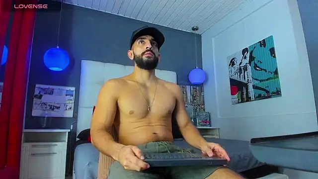 Snapshot of Yiyo10_ chatting on 02-15-26, 08:46 Yiyo10 online show from 02-15-26, 08:46