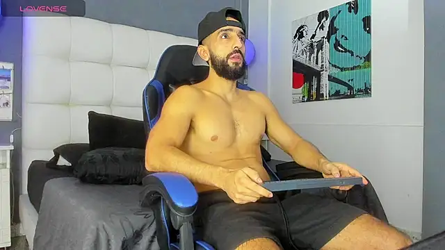 Snapshot of Yiyo10_ chatting on 02-22-26, 05:19 Yiyo10 online show from 02-22-26, 05:19