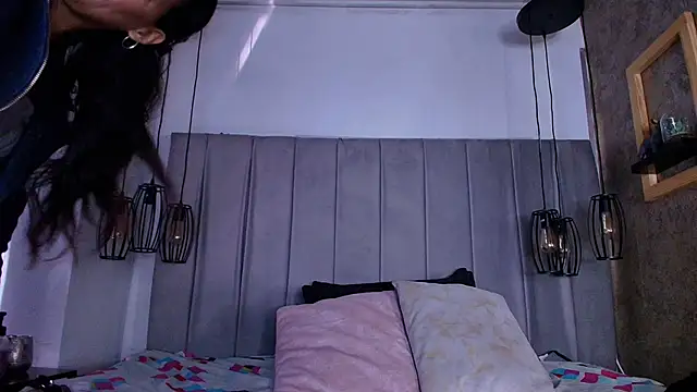 Snapshot of MashaPiink chatting on 05-15-26, 01:51 MashaPiink online show from 05-15-26, 01:51