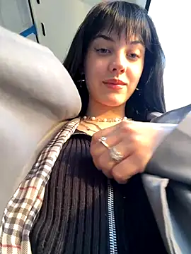 Snapshot of Only_April chatting on 09-09-25, 03:11 Only April online show from 09-09-25, 03:11