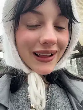 Snapshot of Only_April chatting on 09-20-25, 02:07 Only April online show from 09-20-25, 02:07