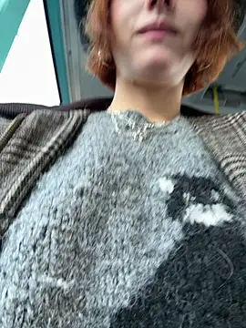 Snapshot of Only_April chatting on 09-28-25, 02:11 Only April online show from 09-28-25, 02:11