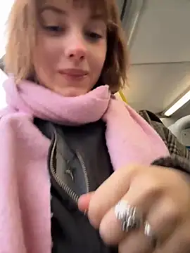 Snapshot of Only_April chatting on 10-22-25, 05:41 Only April online show from 10-22-25, 05:41