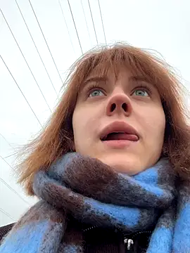 Snapshot of Only_April chatting on 11-17-25, 09:37 Only April online show from 11-17-25, 09:37