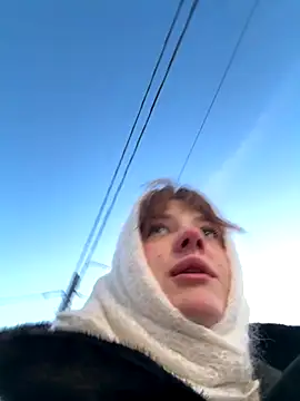 Snapshot of Only_April chatting on 01-06-26, 06:39 Only April online show from 01-06-26, 06:39