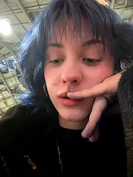 Snapshot of Only_April chatting on 01-09-26, 04:32 Only April online show from 01-09-26, 04:32