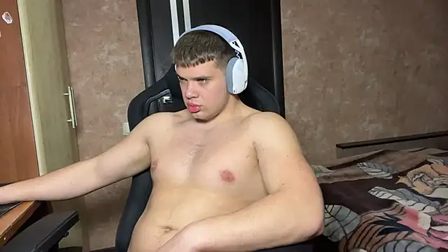 MusclePhantom online show from 04-29-26, 08:48