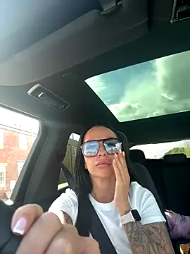 Snapshot of BELLABLACKXUK chatting on 09-13-25, 01:00 BELLABLACKXUK online show from 09-13-25, 01:00