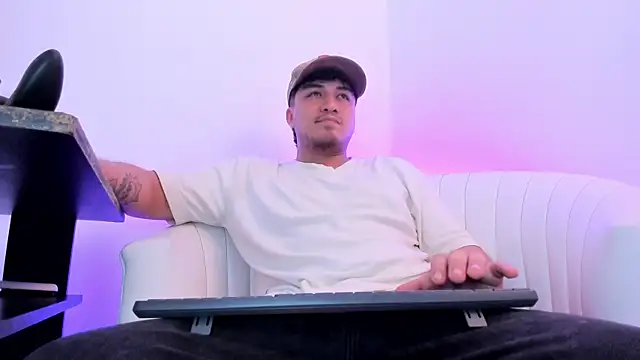 juanmechanic  online show from 07-11-26, 10:00