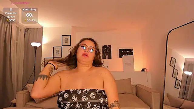 Laureen se online show from 09-20-25, 05:30