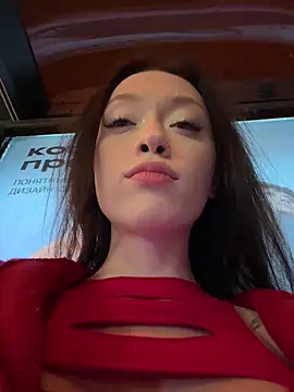 Snapshot of EstaVista chatting on 09-18-25, 06:10 EstaVista online show from 09-18-25, 06:10