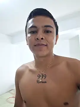 Snapshot of angelss_666 chatting on 10-01-25, 09:04 angelss 666 online show from 10-01-25, 09:04