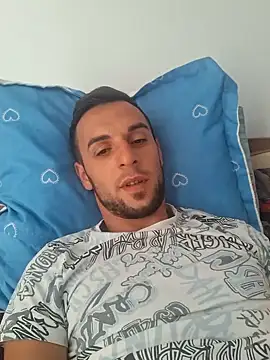 Necunoscutul001 online show from 09-15-25, 06:46