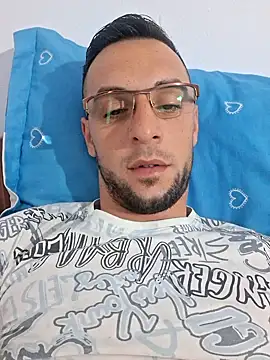 Necunoscutul001 online show from 10-09-25, 05:49