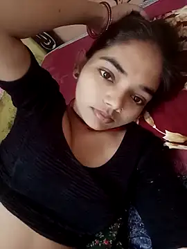 Snapshot of Hitsda chatting on 09-29-25, 03:33 Hitsda online show from 09-29-25, 03:33