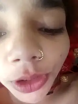 Snapshot of Hitsda chatting on 10-13-25, 12:21 Hitsda online show from 10-13-25, 12:21