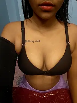 Snapshot of Ema-01 chatting on 10-09-25, 05:22 Ema-01 online show from 10-09-25, 05:22