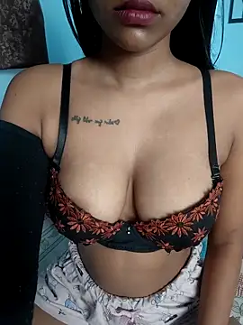 Snapshot of Ema-01 chatting on 11-20-25, 07:19 Ema-01 online show from 11-20-25, 07:19