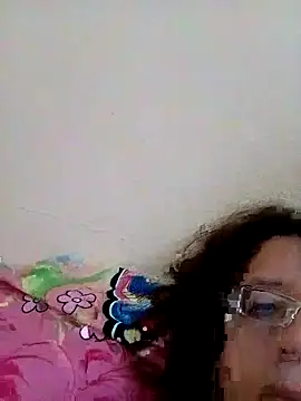 Snapshot of Sondosa3 chatting on 10-26-25, 06:41 Sondosa3 online show from 10-26-25, 06:41