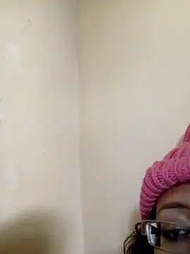 Snapshot of Sondosa3 chatting on 11-23-25, 09:09 Sondosa3 online show from 11-23-25, 09:09