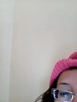 Snapshot of Sondosa3 chatting on 01-06-26, 07:12 Sondosa3 online show from 01-06-26, 07:12