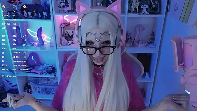 Nana stolass online show from 06-15-26, 02:52