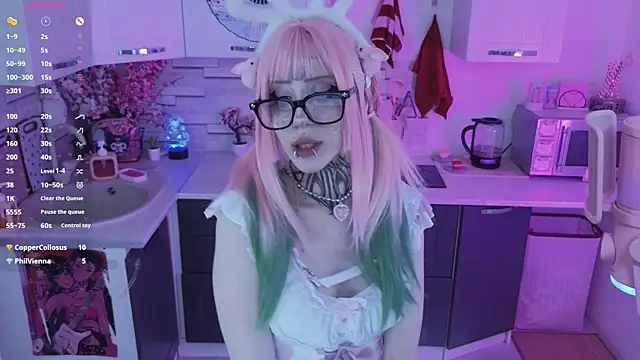 Nana stolass online show from 06-17-26, 12:40