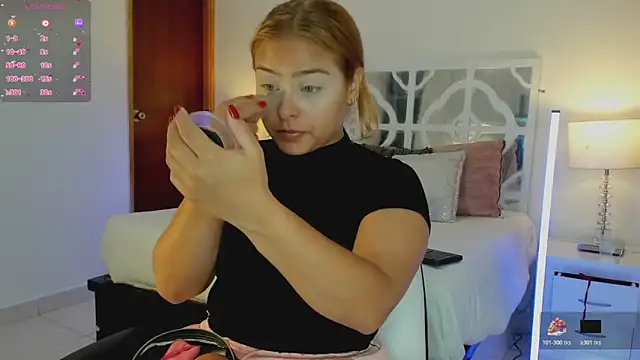 MikaelaStone online show from 12-19-25, 10:55