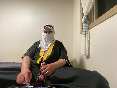 Snapshot of sheikhbandar06_09 chatting on 04-03-26, 08:18 sheikhbandar06 09 online show from 04-03-26, 08:18