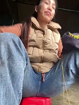 Huong-Ly online show from 11-05-25, 02:44