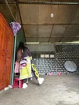 Huong-Ly online show from 02-26-26, 04:44