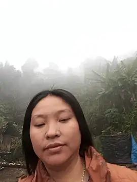 Snapshot of MuiNay chatting on 01-07-26, 01:19 MuiNay online show from 01-07-26, 01:19