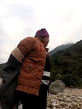 Snapshot of MuiNay chatting on 01-09-26, 12:46 MuiNay online show from 01-09-26, 12:46