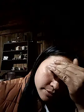 Snapshot of MuiNay chatting on 01-09-26, 12:52 MuiNay online show from 01-09-26, 12:52